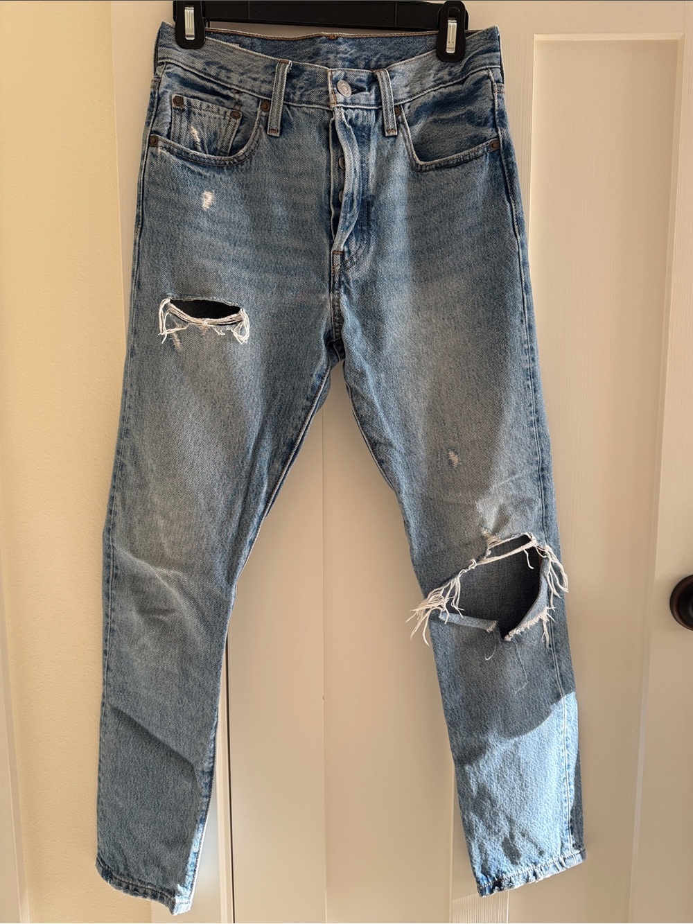 Levi's 501 S Light Blue Skinny Distressed Jeans